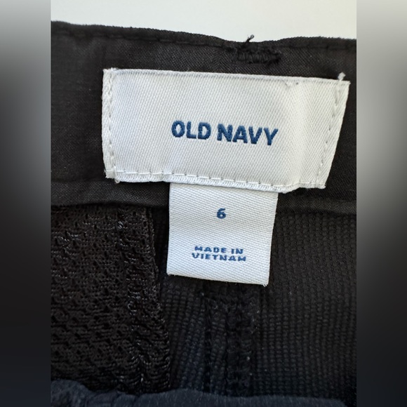 Old navy black moisture wicking boys golf shorts - Picture 5 of 8